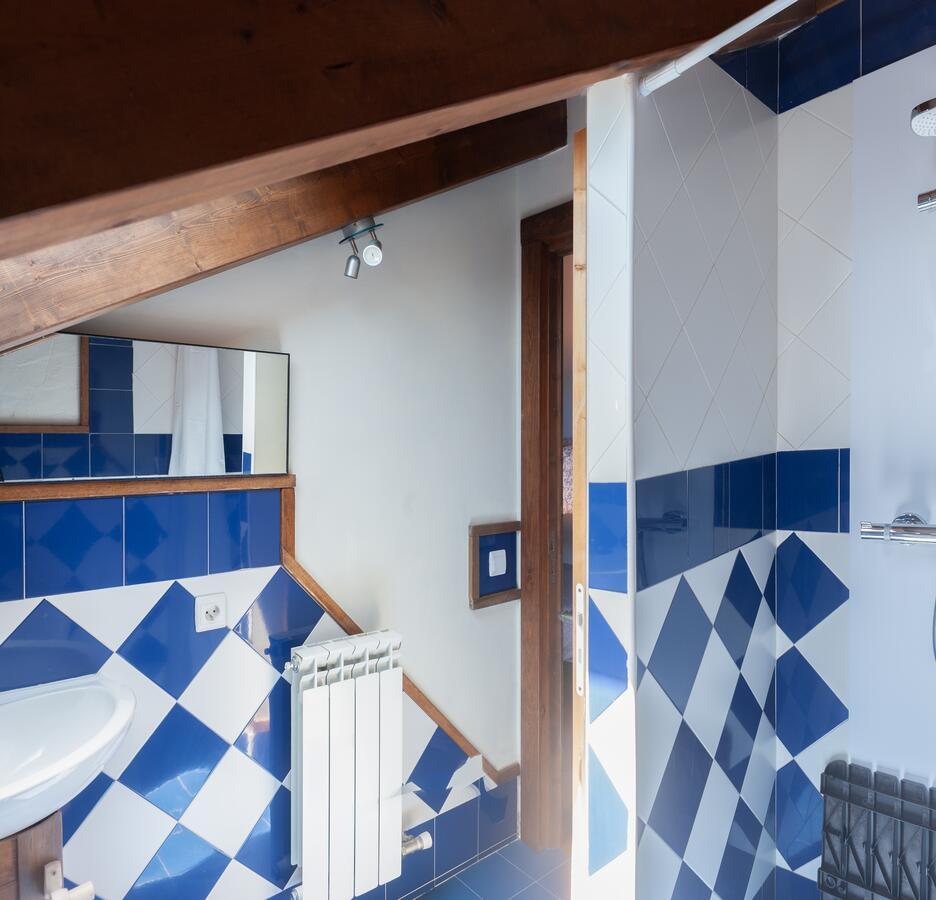 Albergue A'Noguera كاستيلو دي جاكا المظهر الخارجي الصورة