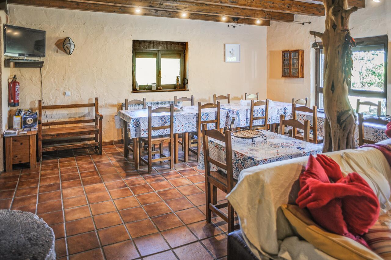 Albergue A'Noguera كاستيلو دي جاكا المظهر الخارجي الصورة